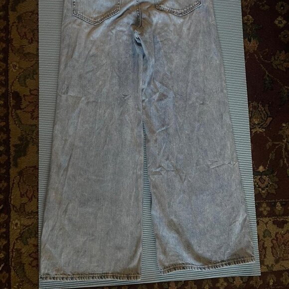 Women's Blue Jeans - Picture 3 of 3